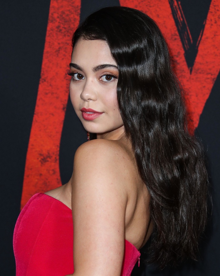 Auli'i Cravalho Auli'i Cravalho