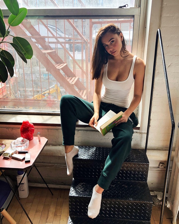 Alexis Ren Alexis Ren