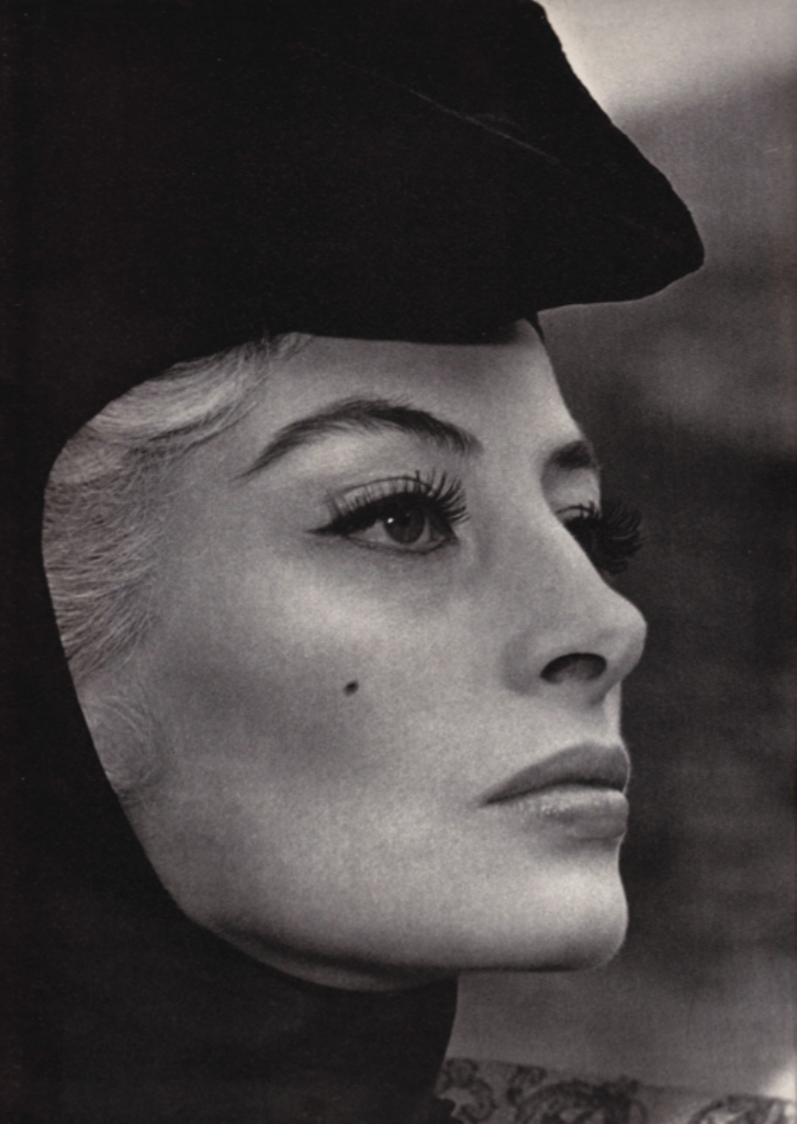 Capucine Capucine