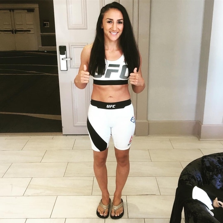 Carla Esparza