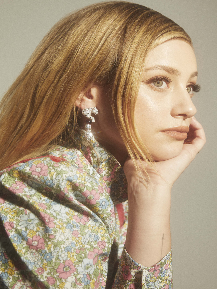 Lili Reinhart