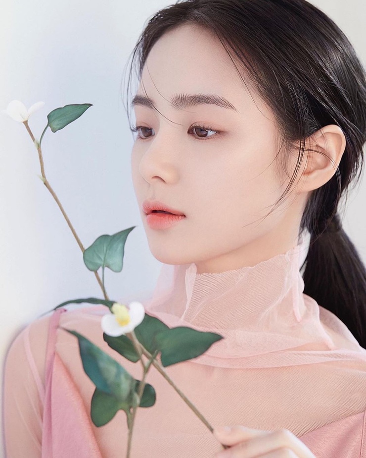 Suzu Hong Suzu Hong