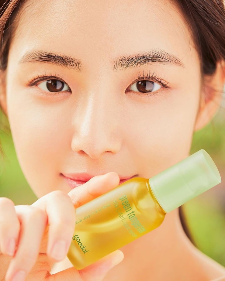 Suzu Hong Suzu Hong