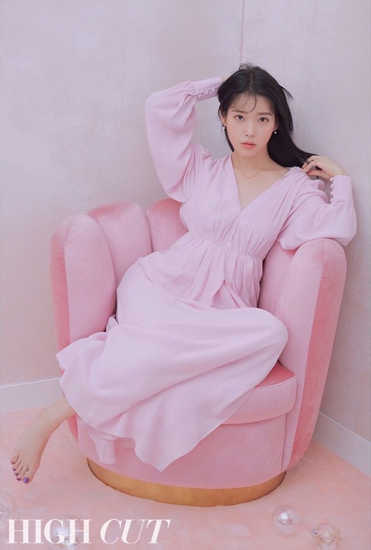 IU IU