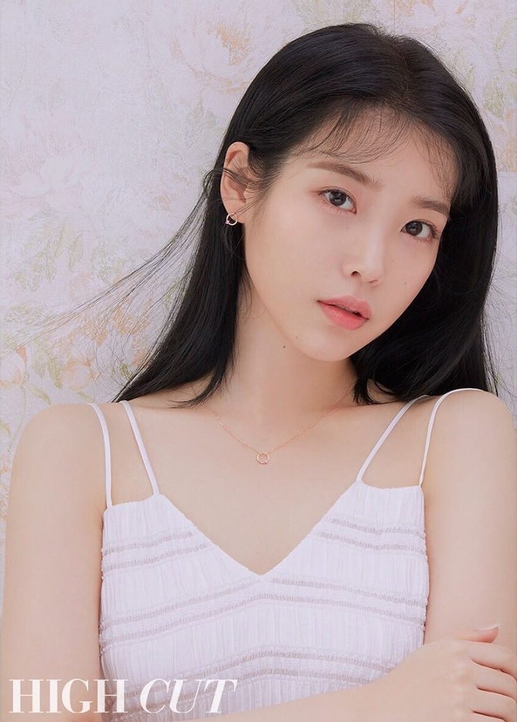 IU IU