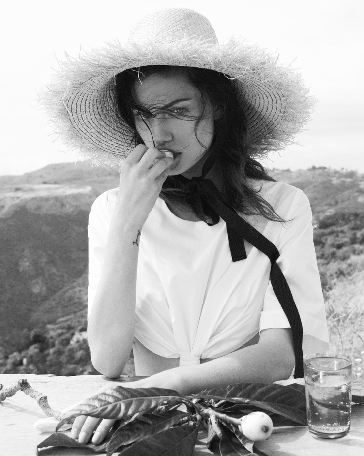 Phoebe Tonkin