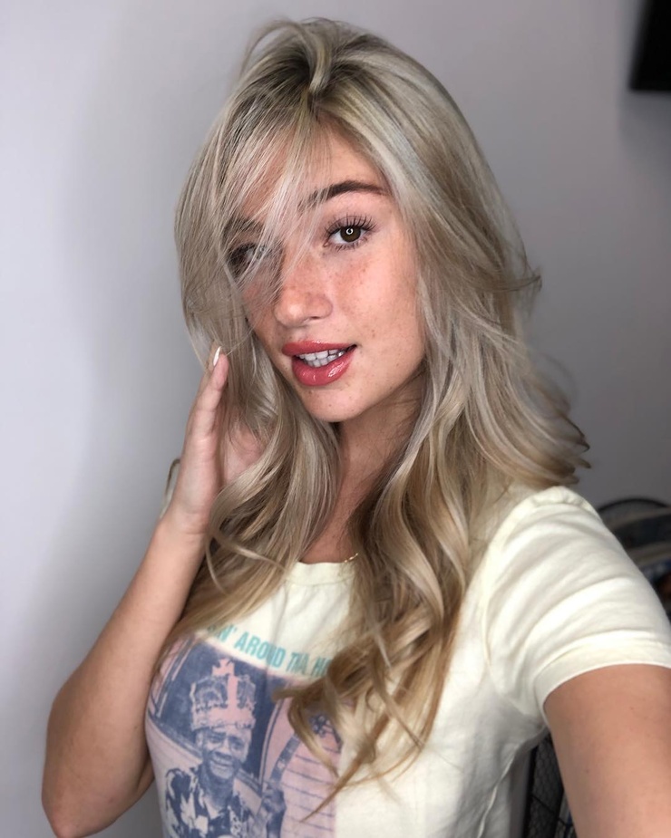 Picture of Kayla Jones ()