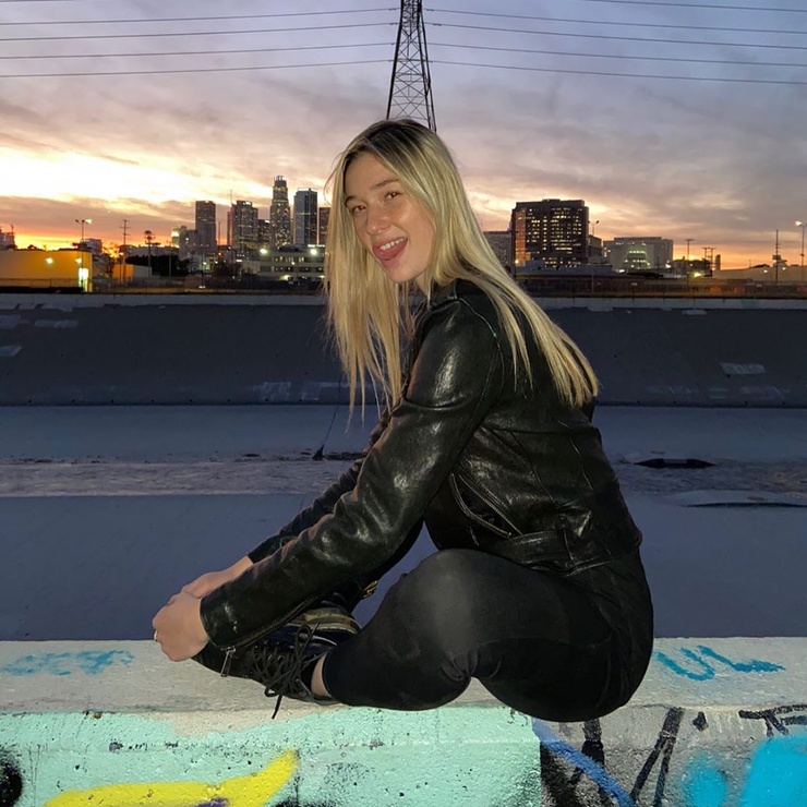 Kayla Jones ()