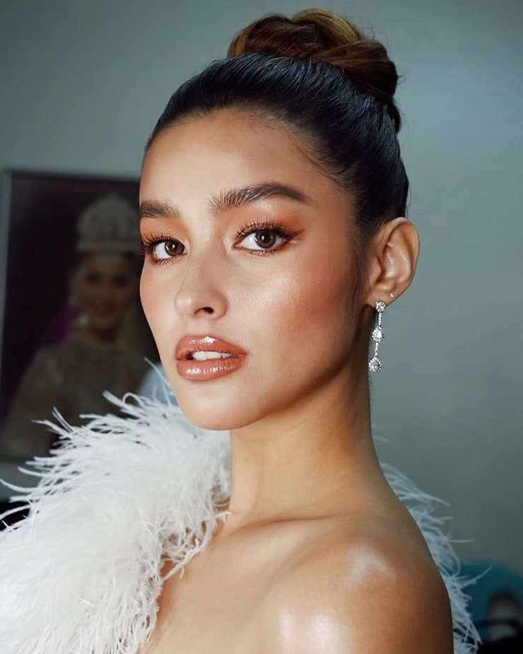 Liza Soberano