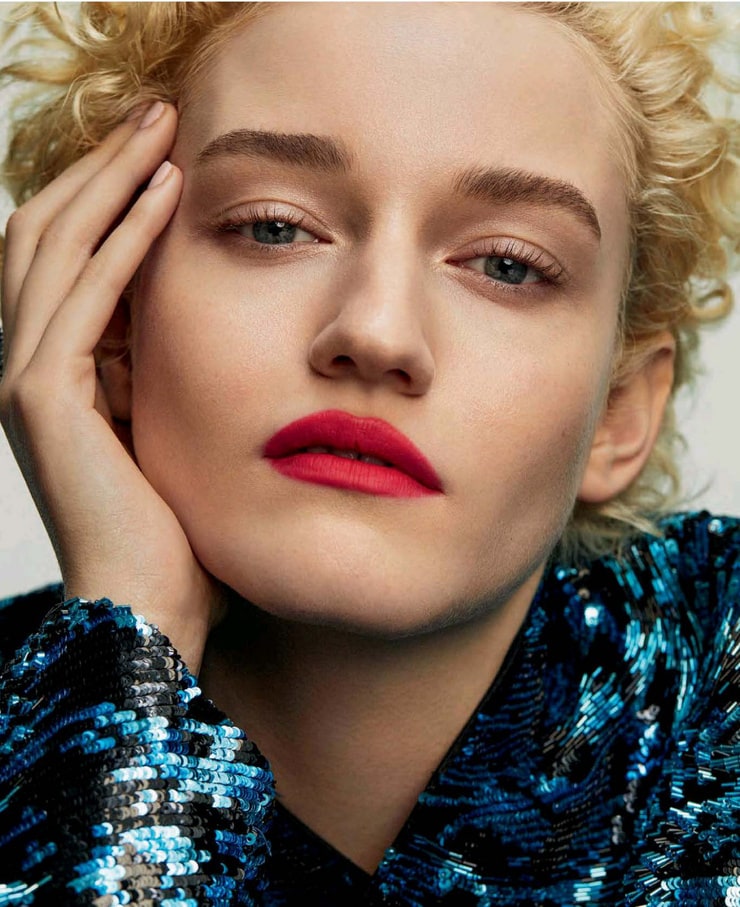 Julia Garner