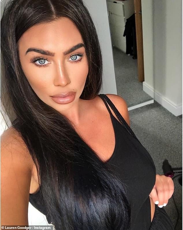 Lauren Goodger picture