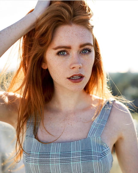 Holly Hicks