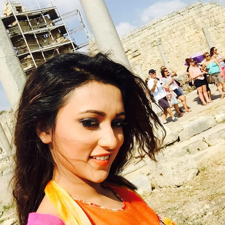 Mimi Chakraborty