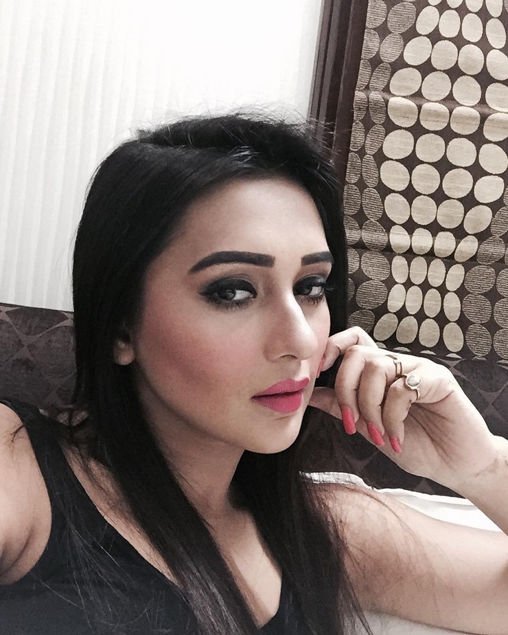 Mimi Chakraborty