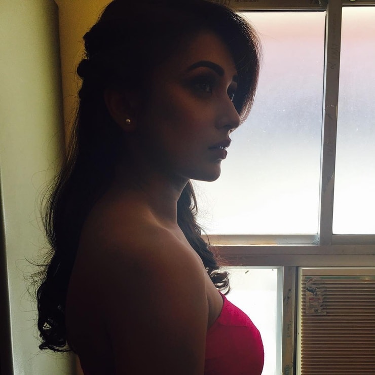 Mimi Chakraborty