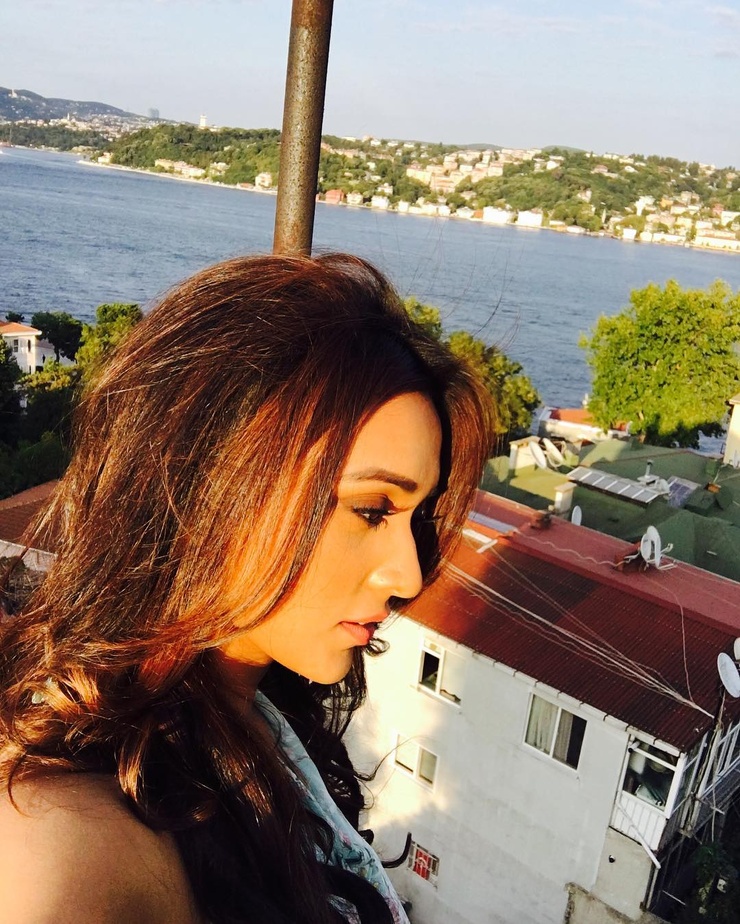 Mimi Chakraborty