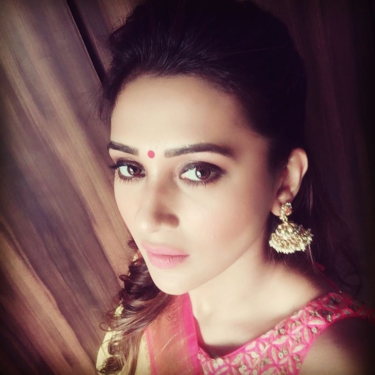 Mimi Chakraborty