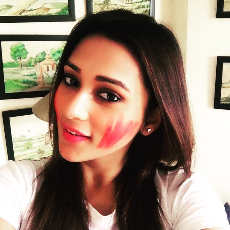 Mimi Chakraborty