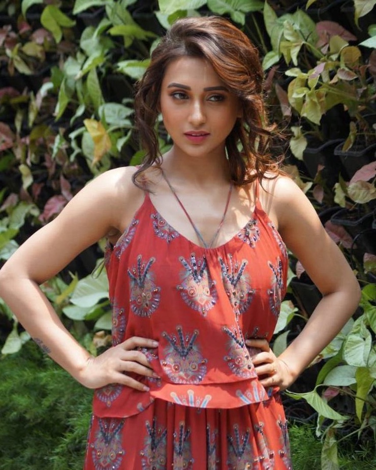 Mimi Chakraborty