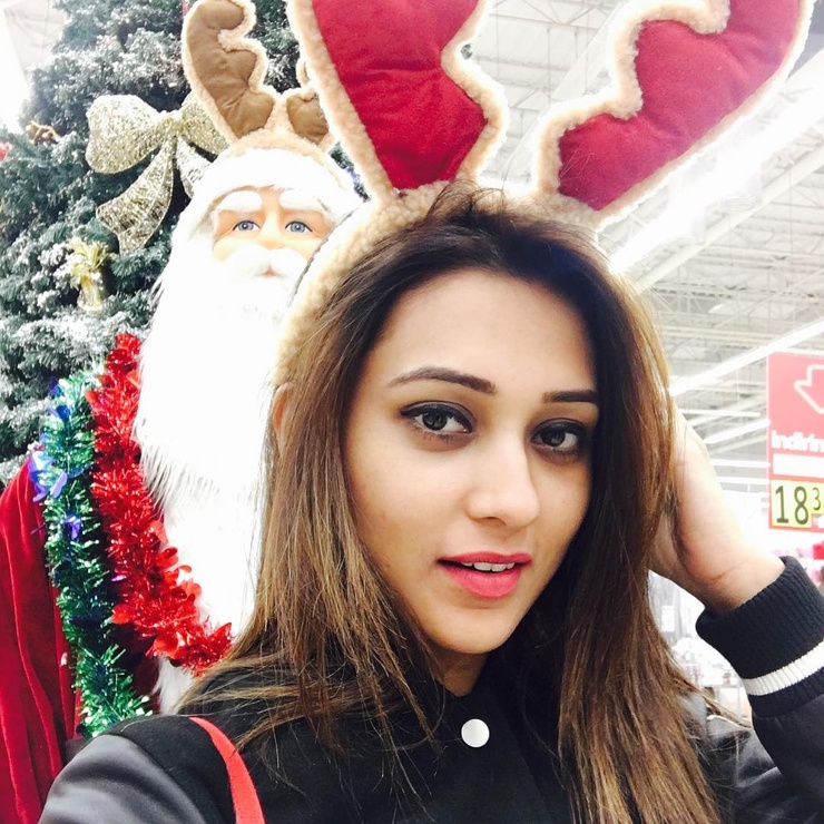 Mimi Chakraborty