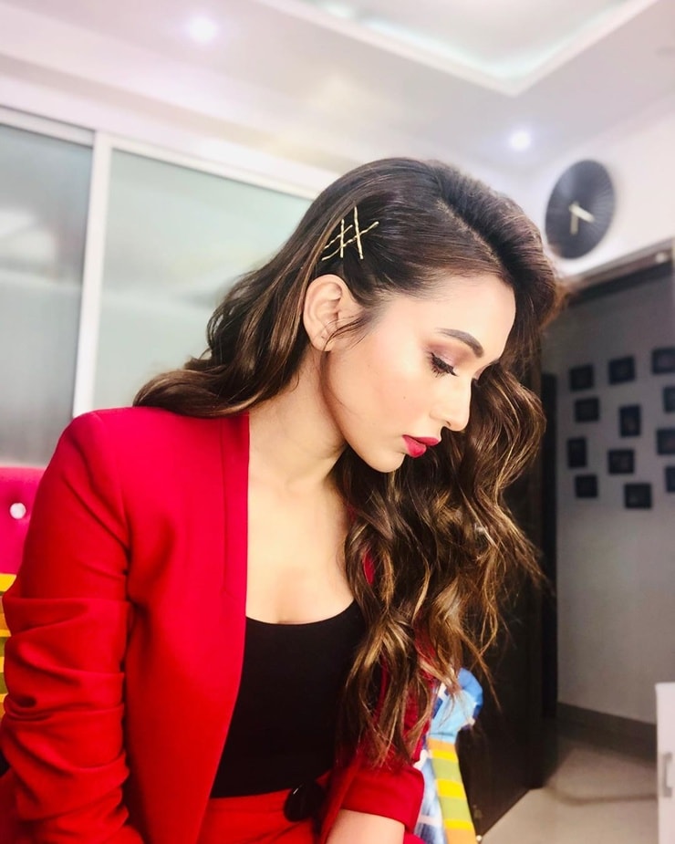 Mimi Chakraborty