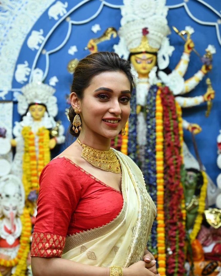 Mimi Chakraborty