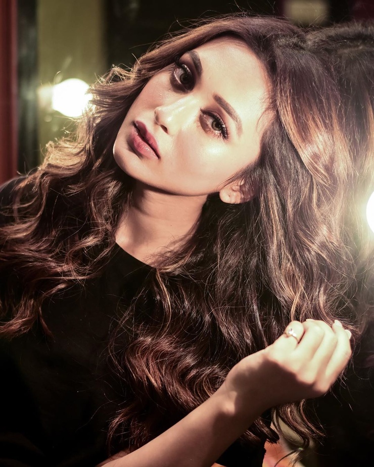 Mimi Chakraborty