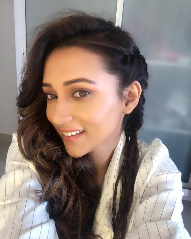 Mimi Chakraborty