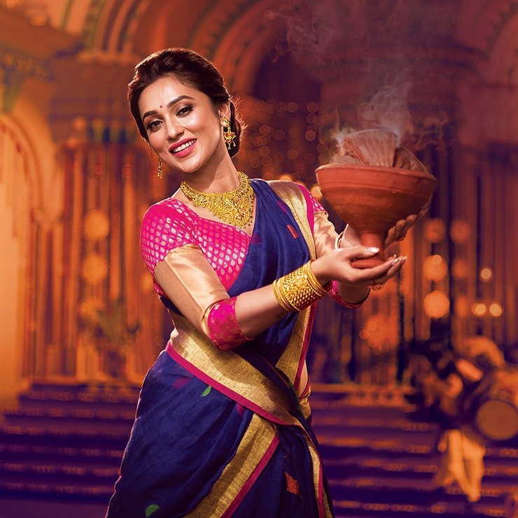 Mimi Chakraborty
