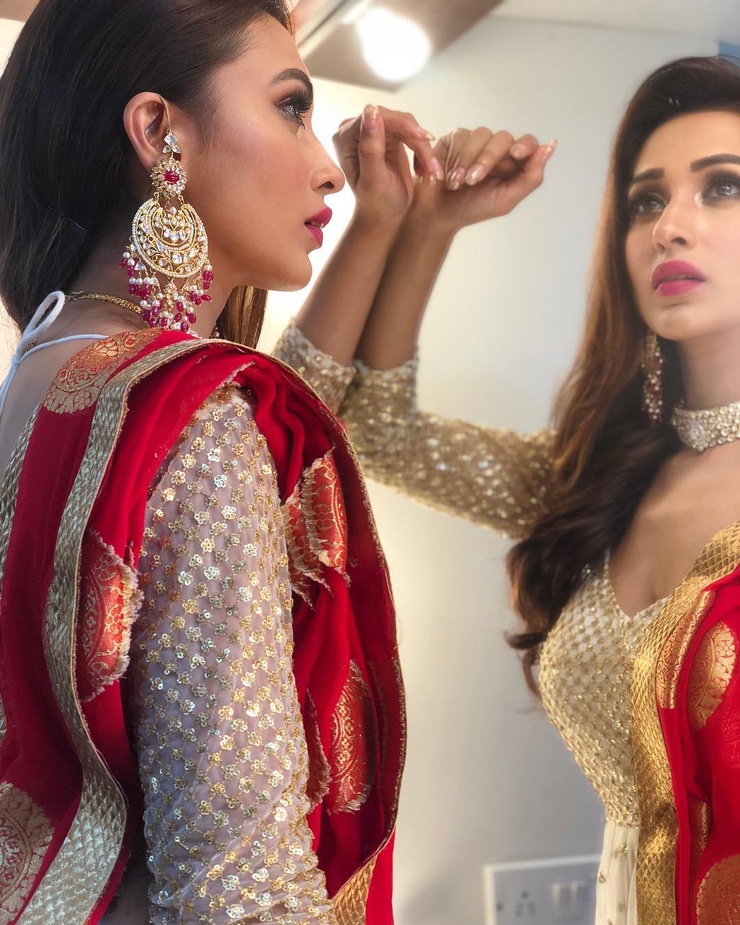 Mimi Chakraborty