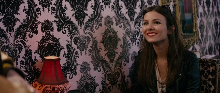 Naomi and Ely's No Kiss List