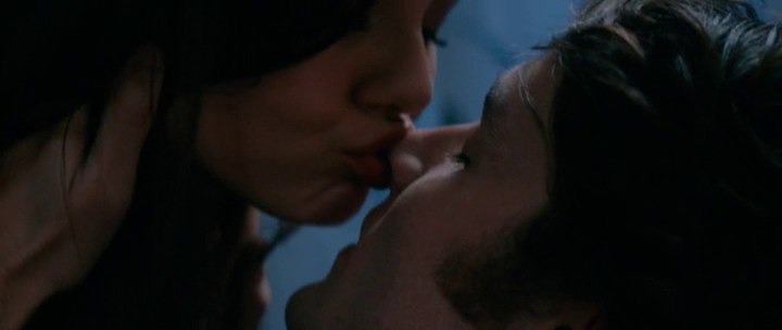 Naomi and Ely's No Kiss List