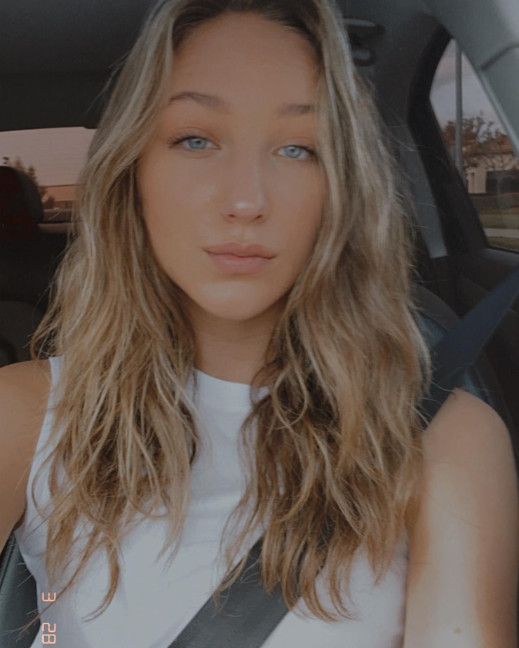 Ava Cota