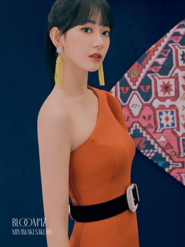 Sakura Miyawaki Sakura Miyawaki