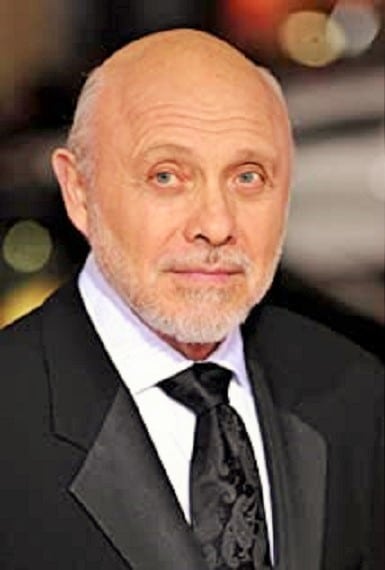 Hector Elizondo