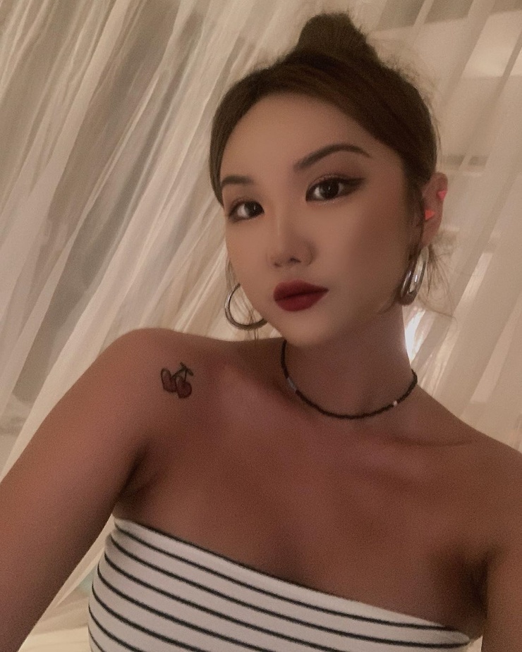 LE LE