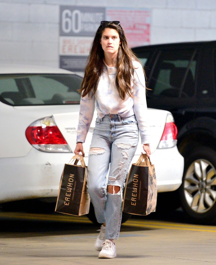Sara Sampaio
