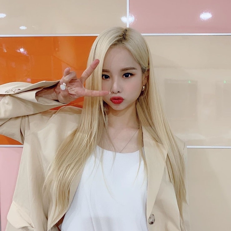 Solji image