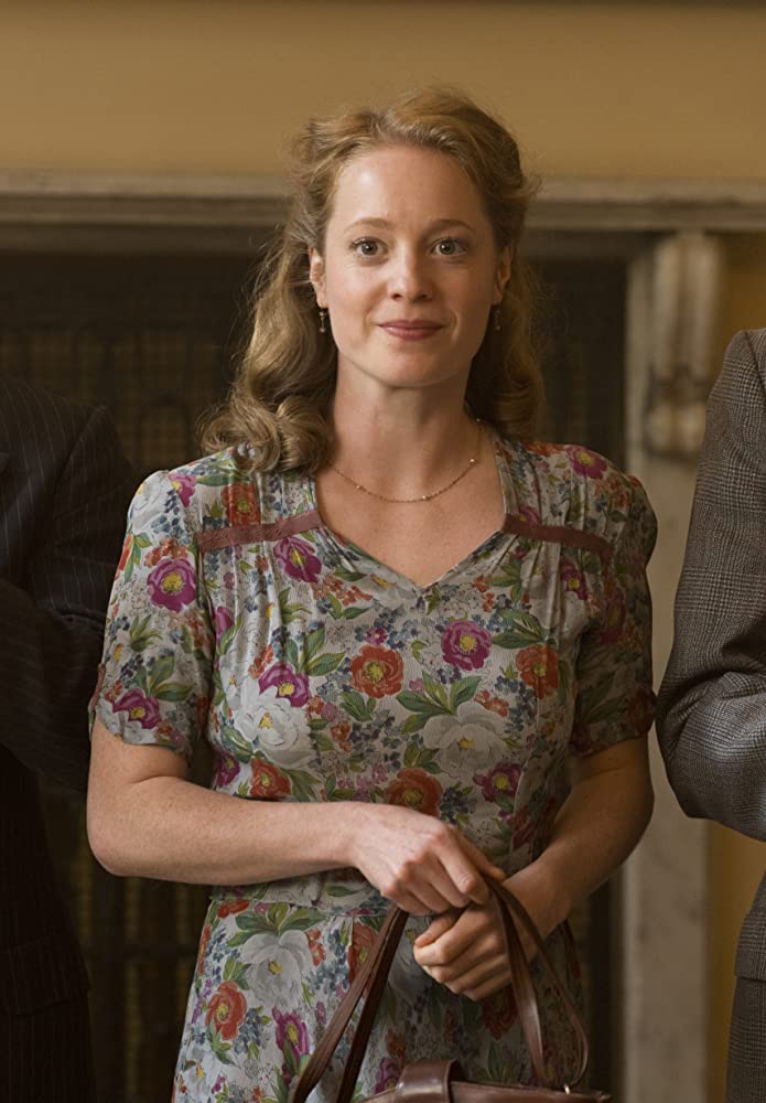 Leonie Benesch Leonie Benesch