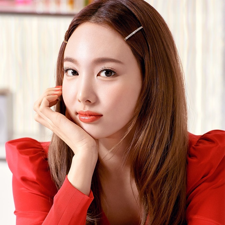 Im Nayeon