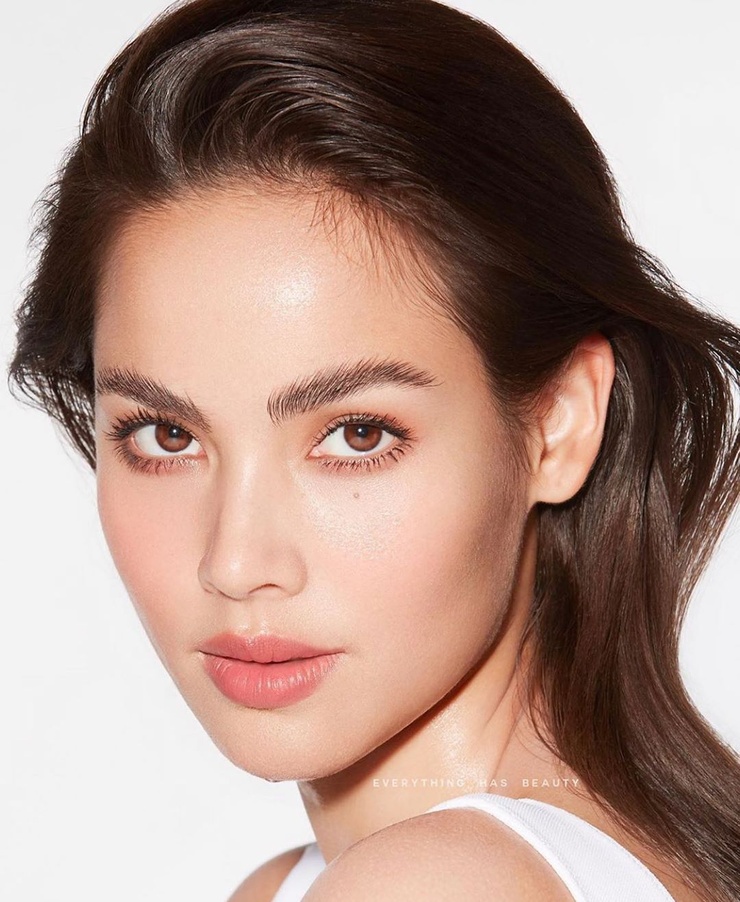Urassaya Sperbund