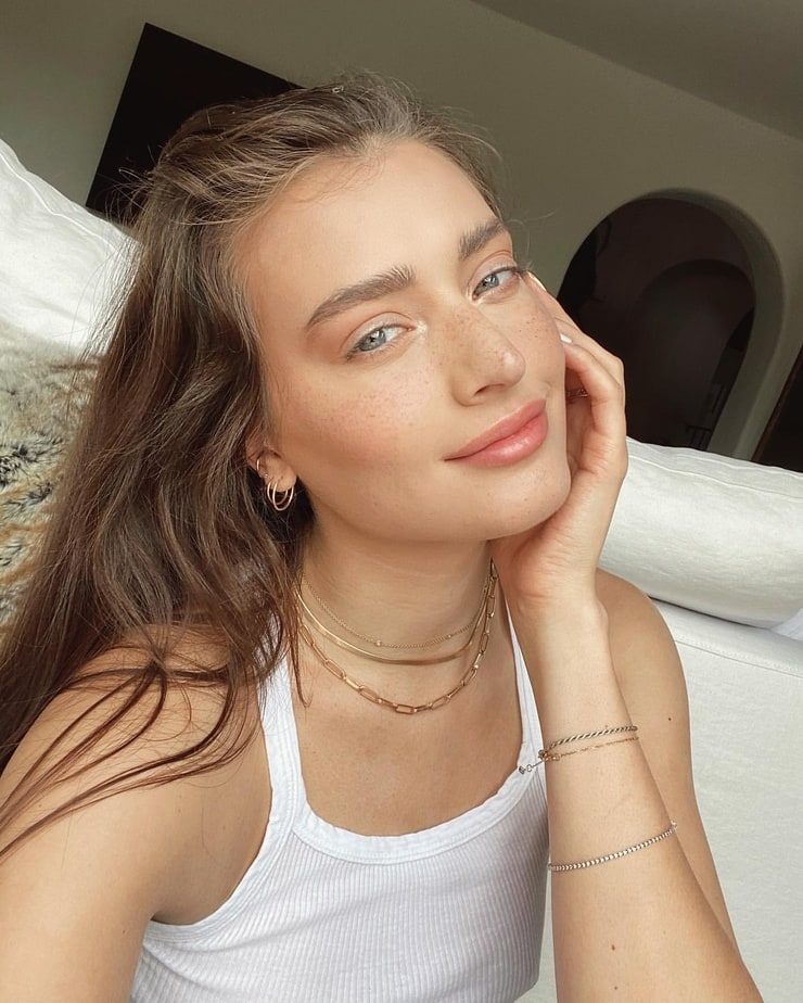 Picture of Jessica Clements