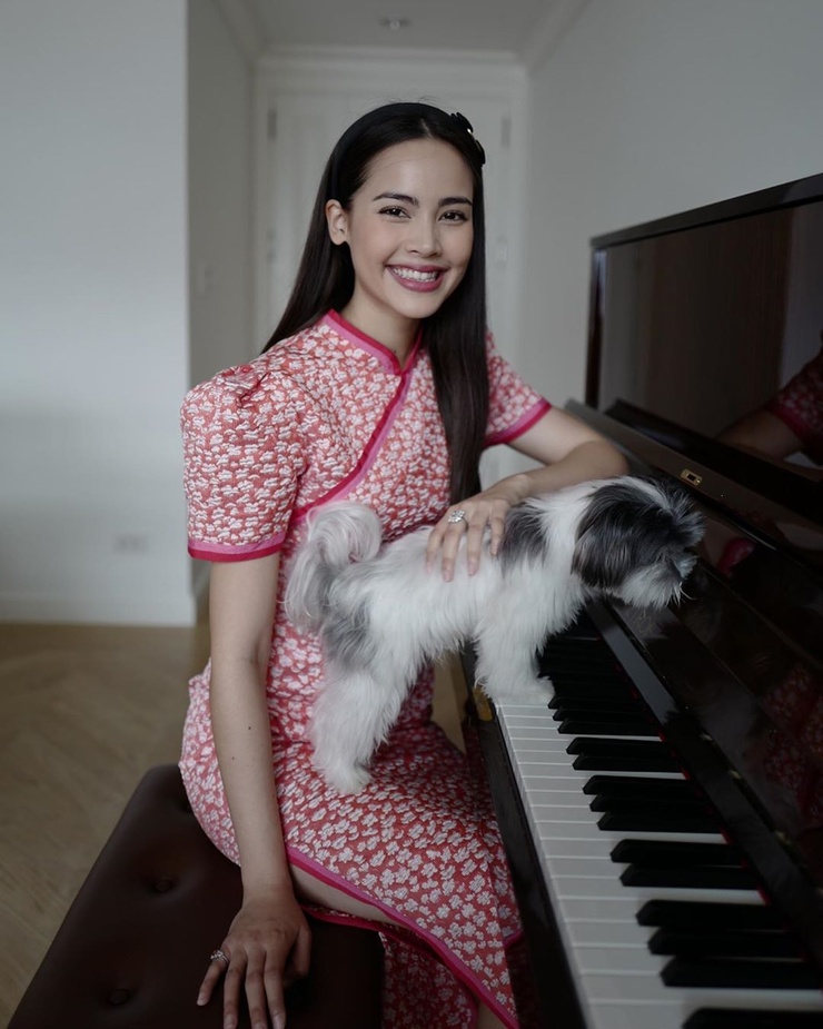 Urassaya Sperbund Urassaya Sperbund
