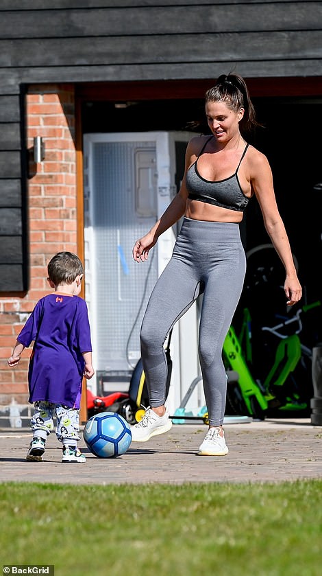 Danielle Lloyd Danielle Lloyd