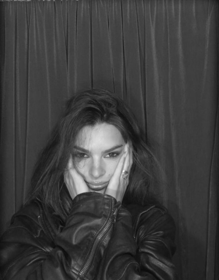 Emily Ratajkowski