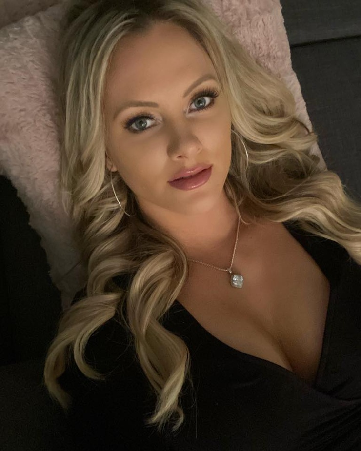 Nicole Arbour