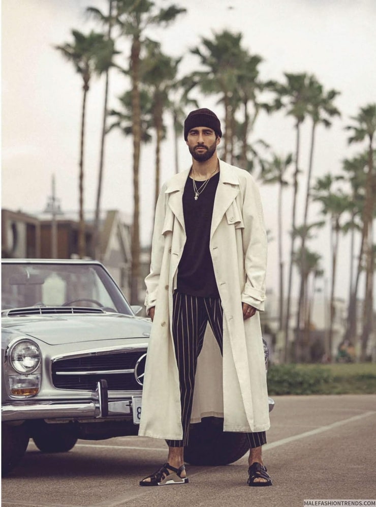 Noah Mills