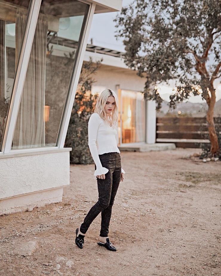 Zoe Elyse