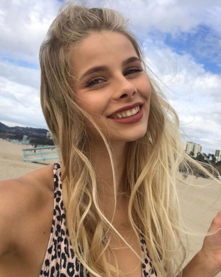Larissa Neumann Larissa Neumann