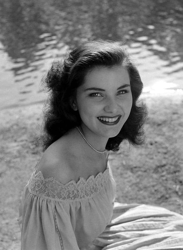 Debra Paget